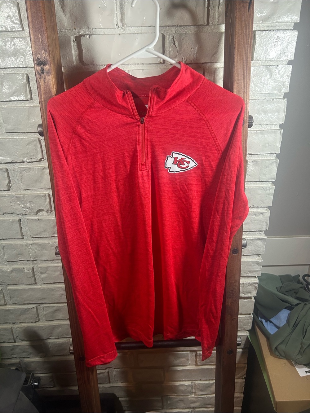 Fanatics Kansas City Chiefs Men’s Red straited logo raglan quarter-zip pullover